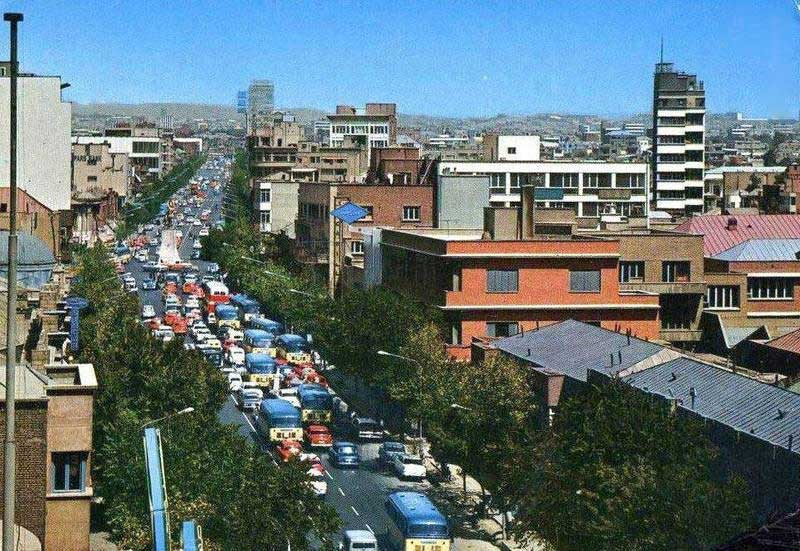 ترافیک سنگین تهران در دهه۴۰ +عکس