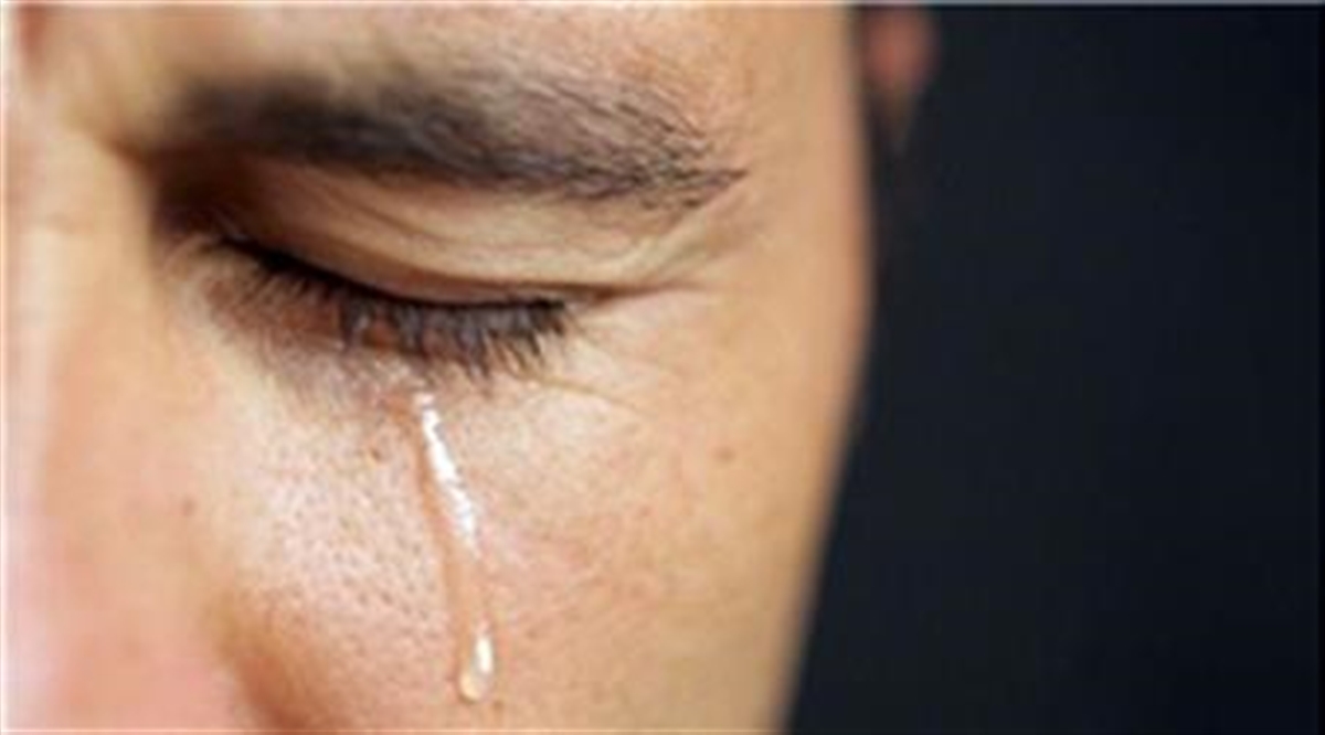 چرا گریه کردن مردان مفید است؟ / آقایان به این دلایل گریه کنید