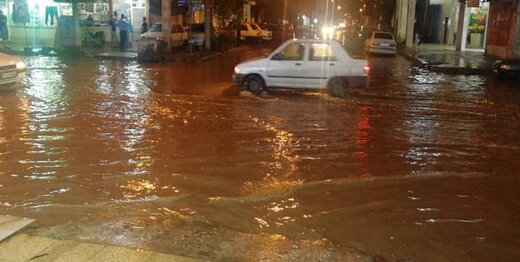 امروز تهران بارش‌های شدید و تگرگ دارد