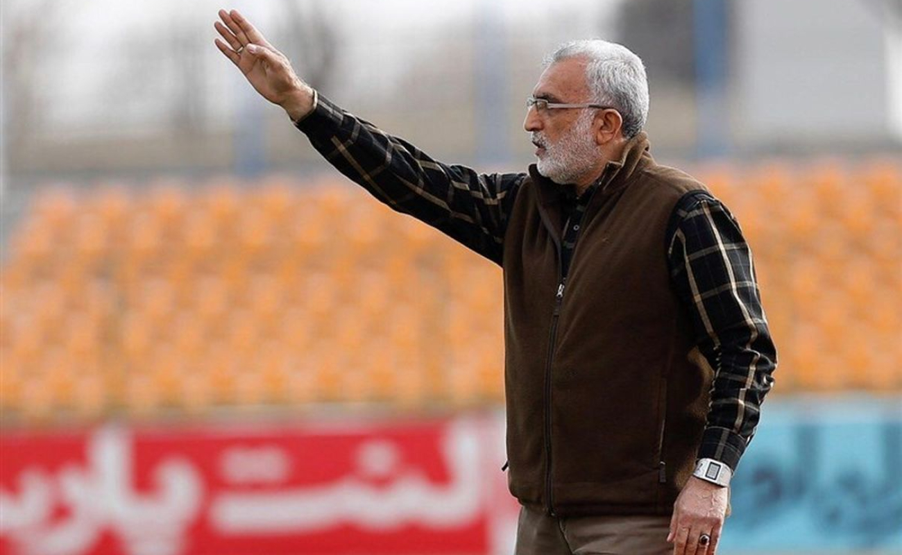 حسین فرکی هم از سرمربیگری تیم ملی انصراف داد