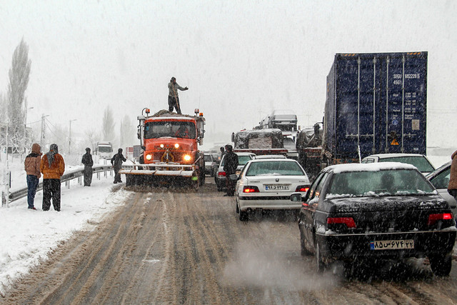وضعیت ترافیکی و جوی راه‌های کشور در ظهر شنبه