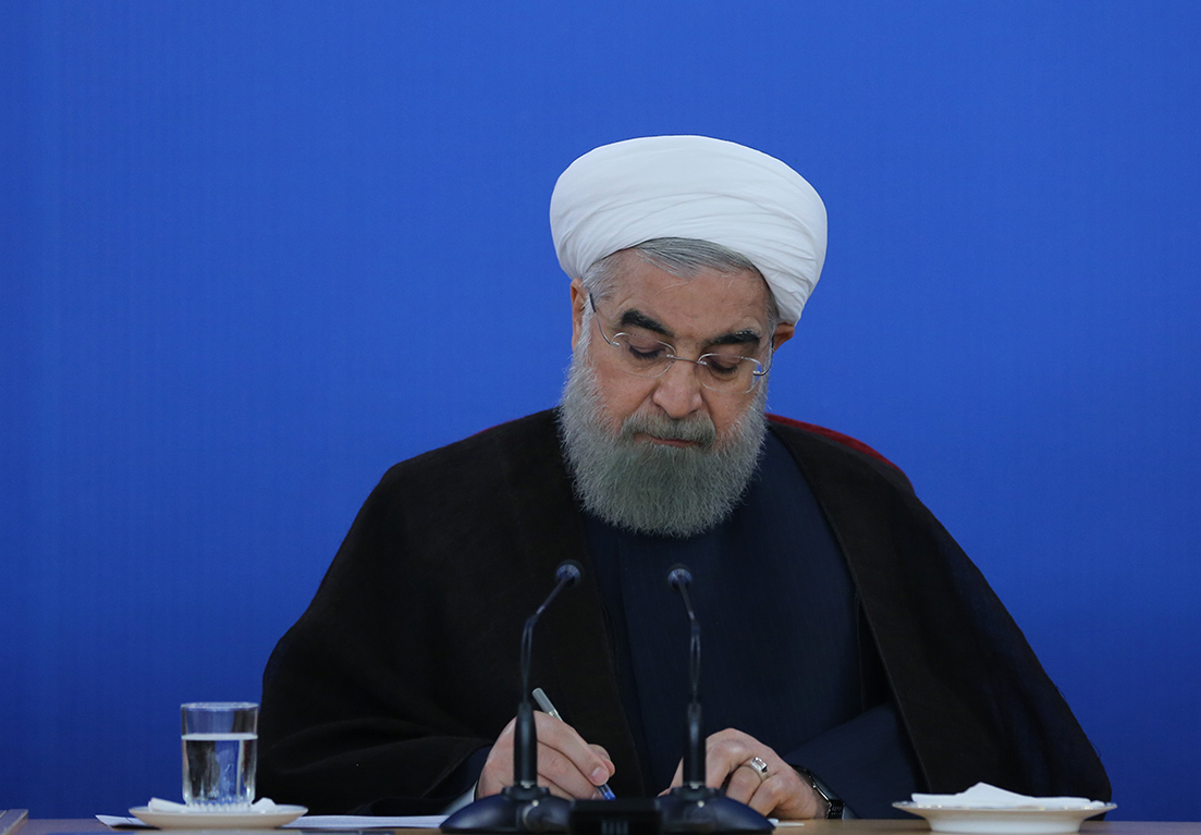 روحانی حکم سرپرست وزارت آموزش‌وپرورش را صادر کرد