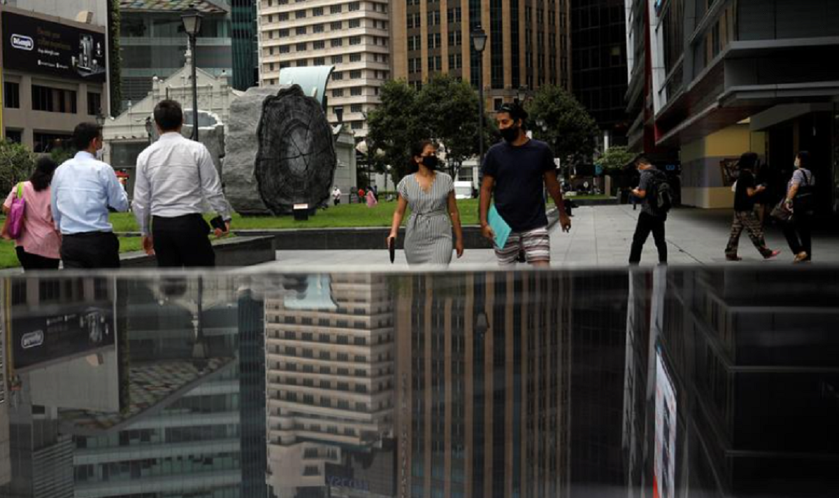 روند سقوط اقتصاد سنگاپور کند شد/ بهبود اقتصاد به سیاست‌های پولی بستگی دارد