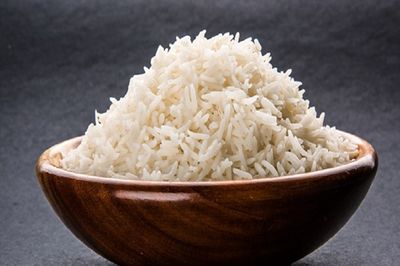 برنج نیم دانه کیلویی چند؟ (جدول)