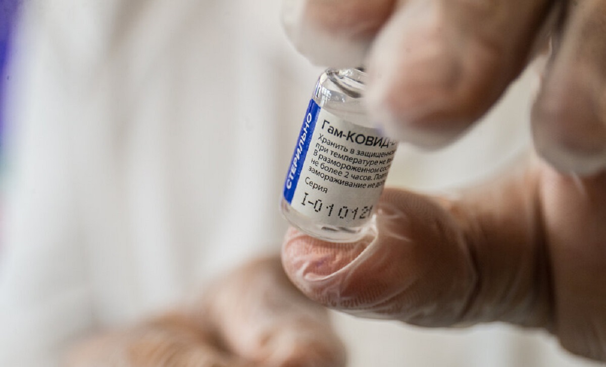 روسیه سومین واکسن کرونا را به ثبت رساند