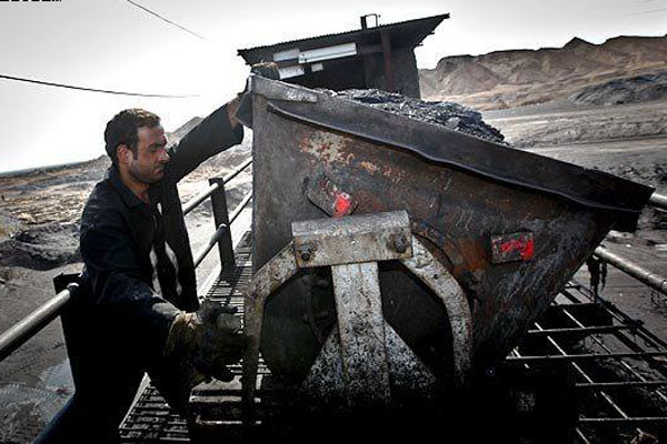 لزوم تغییر دستمزد کارگران معادن زغال‌سنگ