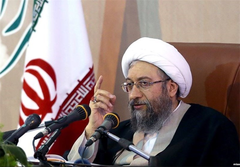 انتقاد تند آملی لاریجانی به اظهارات اخیر روحانی