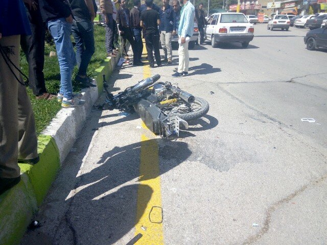 فرار خودرو پس از تصادف مرگبار با موتورسیکلت +عکس