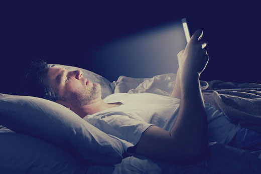 این ۶ کار را هنگام خوابیدن هرگز انجام ندهید!
