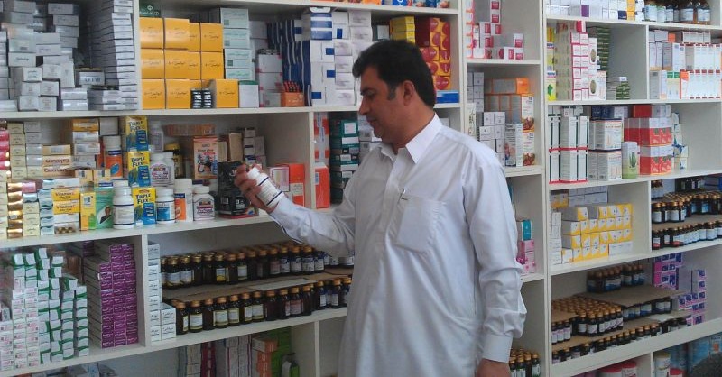 36 درصد ایرانی‌ها خود درمانی می‌کنند