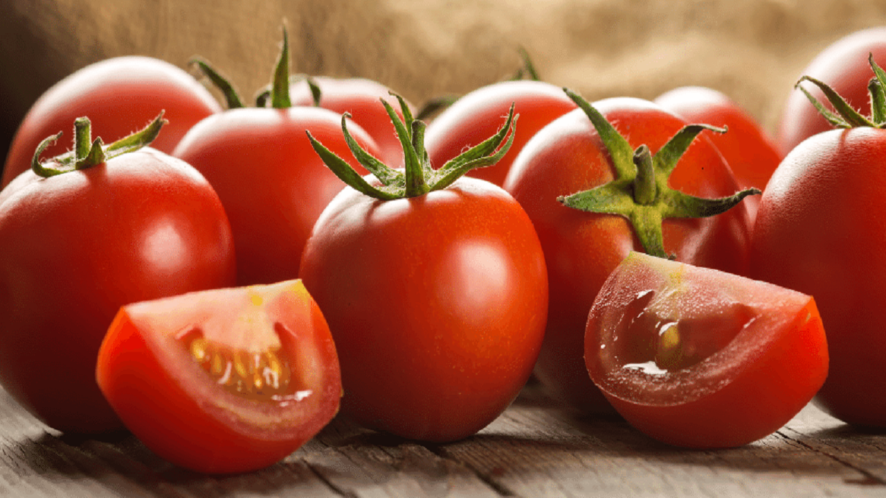 وضع عوارض صادراتی ٦٠٠٠ تومانی برای گوجه‌فرنگی