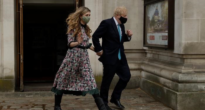 ازدواج پنهانی نخست وزیر انگلیس + عکس