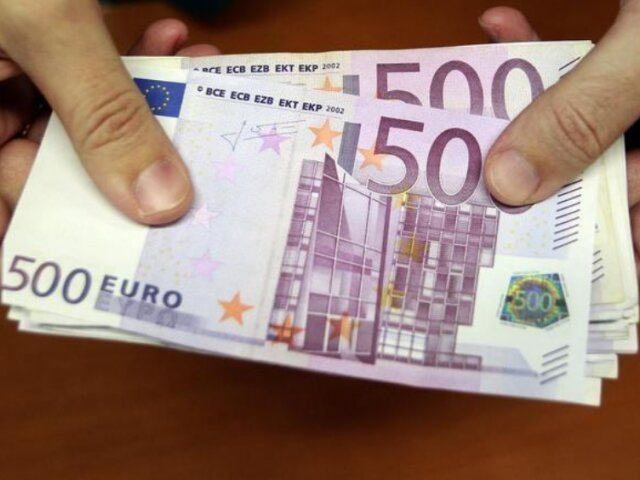 2 هزار یورو؛ سقف خرید سالانه ارز
