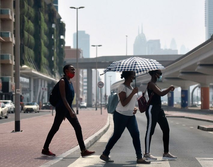 راهکار مردم دبی برای فرار از گرما +عکس