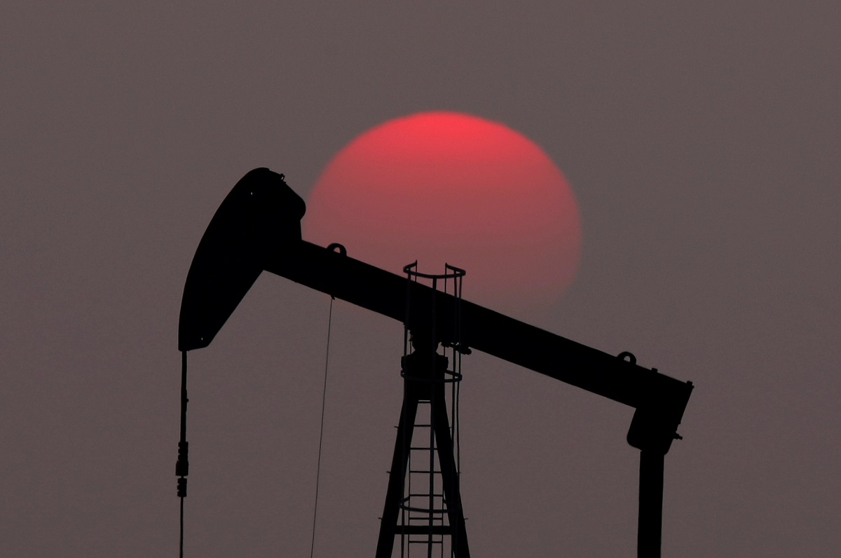 افت قیمت نفت به دنبال تعویق در نشست اوپک پلاس / تداوم نگرانی از کرونا دلتا