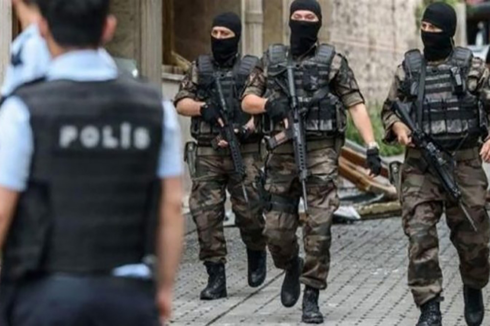  دستگیری 9 تبعه خارجی دراستانبول به اتهام ارتباط با داعش