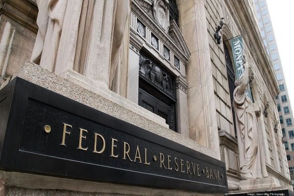بانک مرکزی آمریکا نرخ بهره را کاهش داد