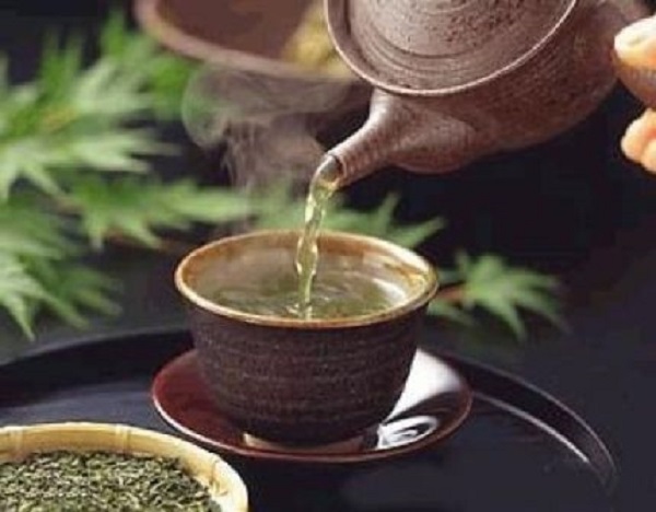 هشدار؛ این چای گیاهی را نخورید / خطر ابتلا به سرطان دهان زیاد می شود