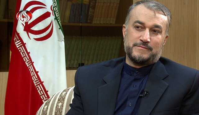 وزیر امور خارجه: ملت ایران با هوشیاری توطئه دشمنان را ناکام خواهد گذاشت
