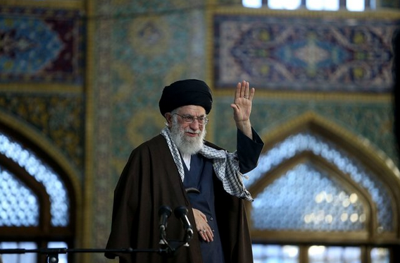 جمعی از مسئولان نظام و سفرای کشورهای اسلامی با رهبر انقلاب دیدار می‌کنند
