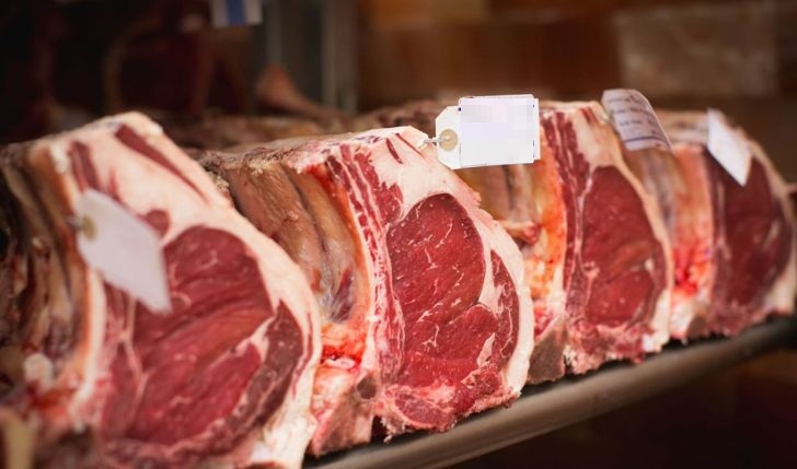 ترخیص گوشت از گمرک با دلار ۹۰۰۰تومانی