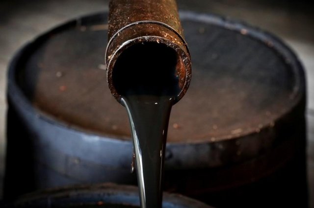 افت 13.2 درصدی قیمت نفت خام در دومین معامله بورس انرژی 