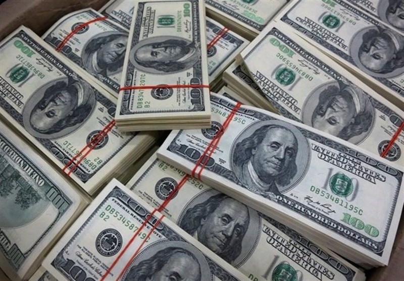"پلیس" کیف پول ۴هزار دلاری را به صاحبش برگرداند