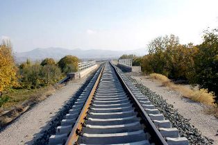 خط تولید ریل راه‌آهن در آلمان +فیلم