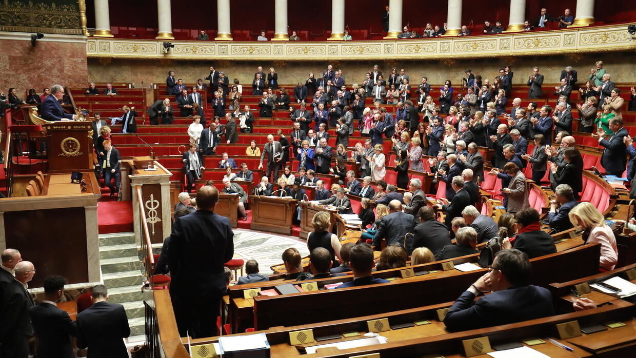 کرونا به پارلمان فرانسه رسید