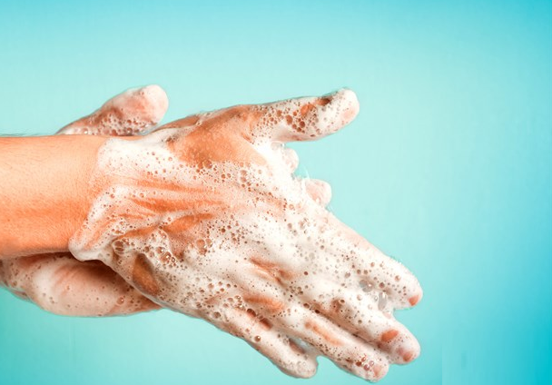 روش صحیح استفاده از ضدعفونی‌کننده‌های دست