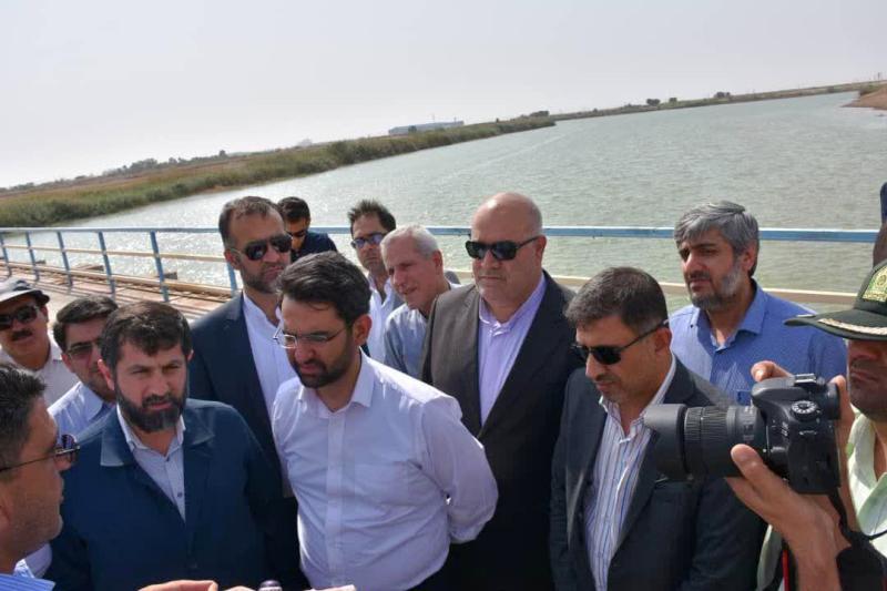 وزیر ارتباطات از سد تنظیمی مارد در خرمشهر بازدید کرد
