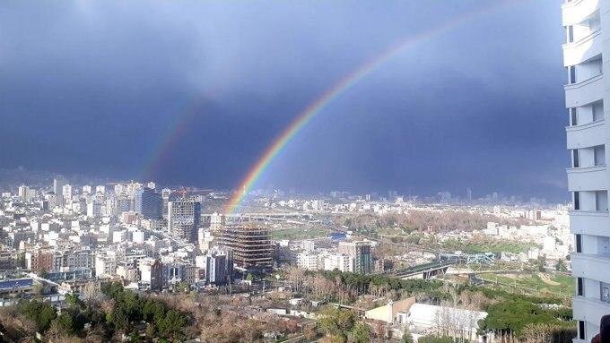 رنگین کمان آسمان تهران در آخرین روز سال98 +عکس