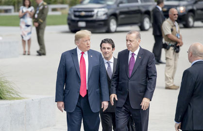 تقابل ترامپ با ترکیه، جمهوری‌خواهان و پنتاگون 
