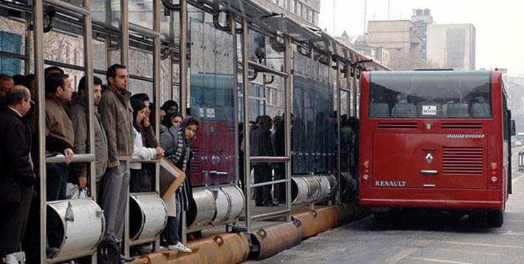 برخی اتوبوس‌های تهران با دو مسافر خدمت‌رسانی می‌کنند/نامه‌نگاری با دولت برای جبران خسارت 
