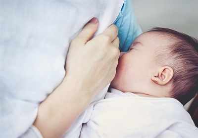 مادران کرونایی چگونه به نوزادان خود شیر دهند؟