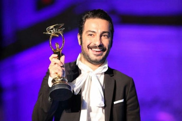 لحظه اعلام نویدمحمدزاده به عنوان بهترین بازیگر مکمل مرد +فیلم