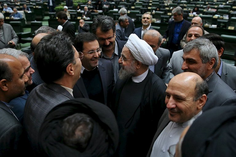 گزارش نیویورک تایمز از بحران حقوق های نجومی ایران