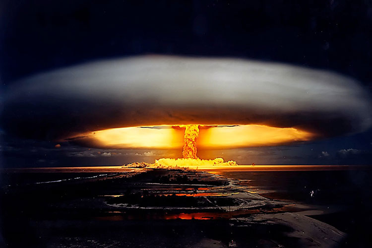 جهان چند بار در معرض جنگ هسته‌ای بوده است؟
