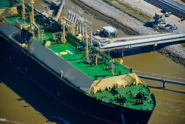 تعرفه واردات LNG آمریکا به چین افزایش یافت