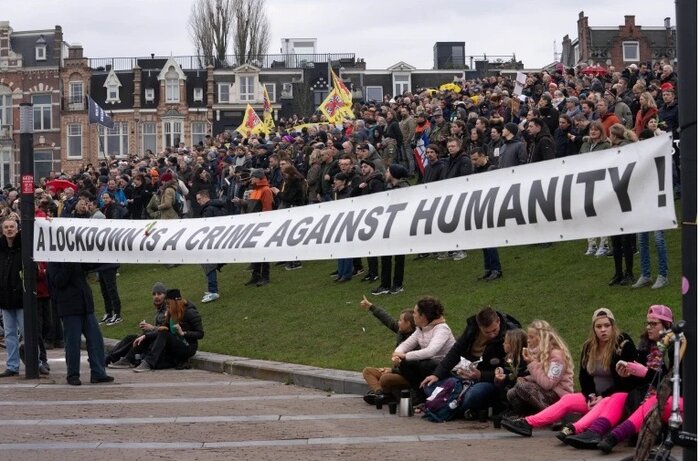 اعتراضات در هلند علیه محدودیت‌ های کرونایی