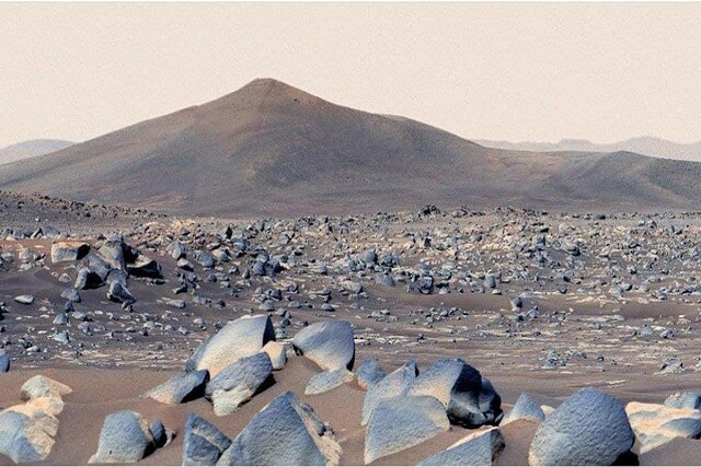 ناسا عکسی خیره کننده از مریخ منتشر کرد