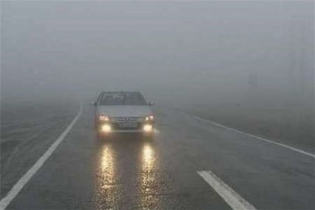 باران جاده‌های استان تهران را لغزنده کرد