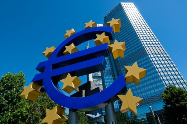 خطر در رشد اقتصادی اروپا باروند افزایشی ارزش یورو