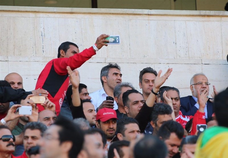 عابدزاده ورزشگاه را منفجر کرد +عکس