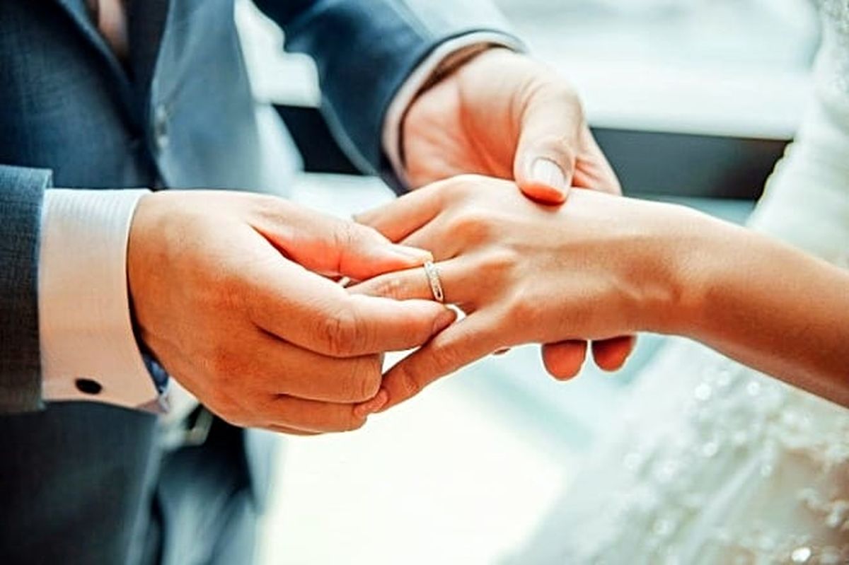چه کسانی می توانند شاهد عقد ازدواج بشوند؟