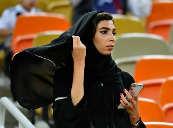 سفر کدام زنان عربستان به خارج از کشور آزاد شد؟ +فیلم