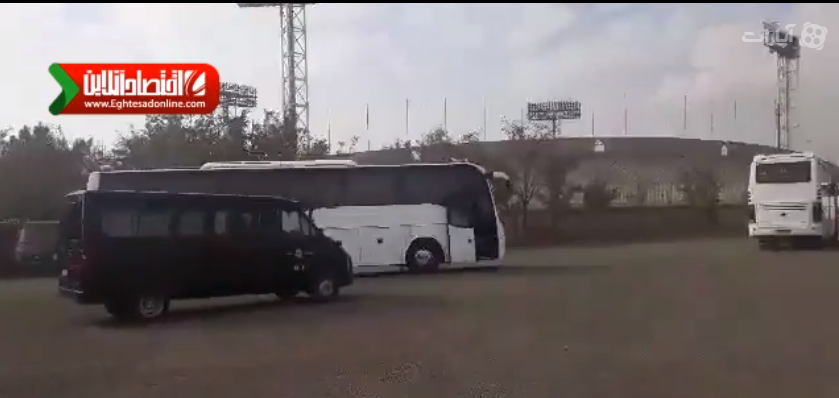 ورود اتوبوس هواداران تیم کاشیما به آزادی