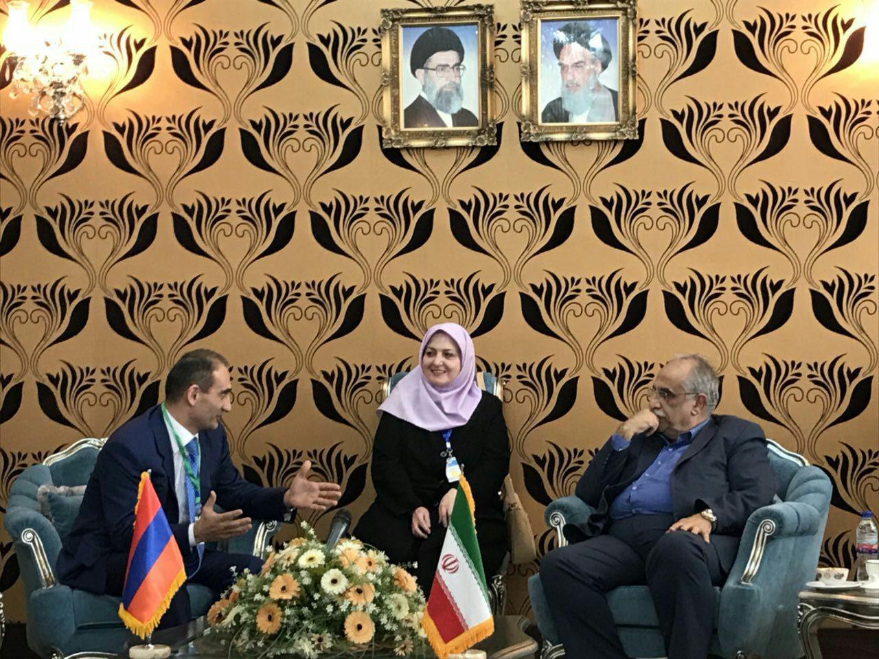 اعلام آمادگی مسئولان اقتصادی ایران و ارمنستان برای توسعه روابط دوجانبه/ امضاء سه یادداشت تفاهم همکاری