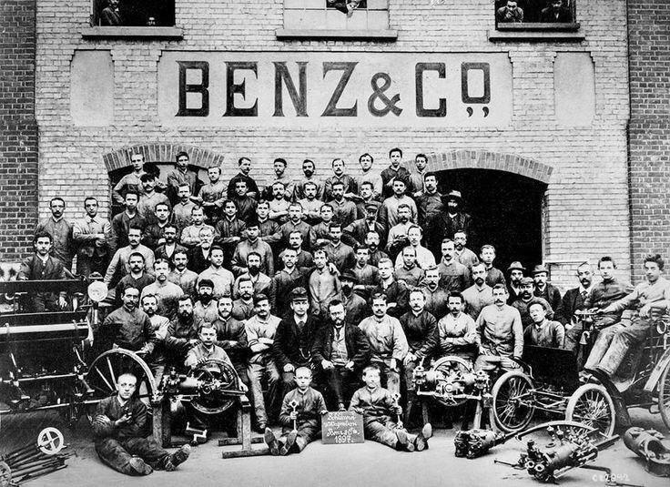 کارمندان و کارگران کمپانی مرسدس بنز در سال۱۸۹۷ +عکس
