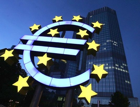 بانک مرکزی اروپا (ECB) چیست و عملکرد آن چگونه است؟